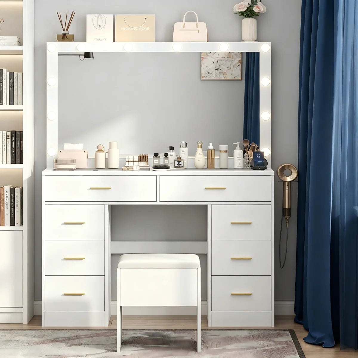 Coiffeuse avec miroir LED réglable et prise intégrée – 7 tiroirs, 110x40 cm, blanche