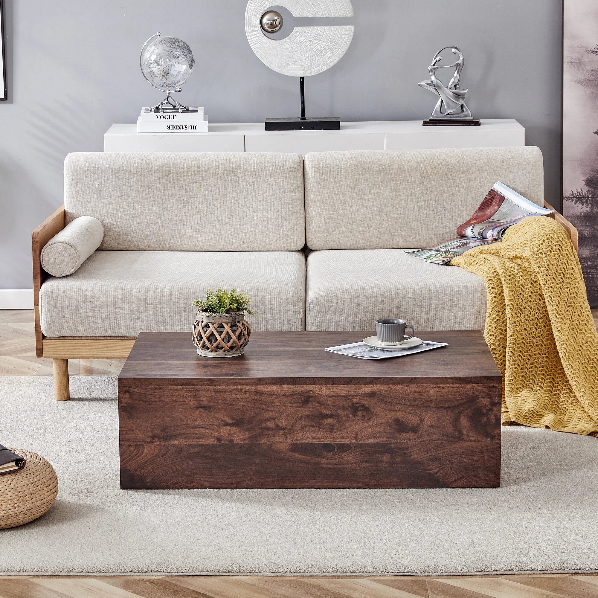 Table basse rectangulaire avec structure monobloc & pieds antidérapants – MDF noyer, entretien facile, salon