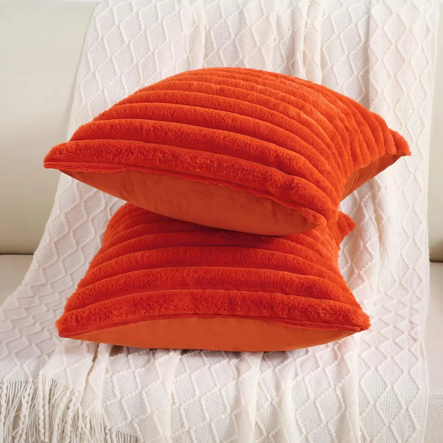 Housse de coussin carrée imitation fourrure de lapin – Rayures épaisses, ultra-douce, décoration canapé 2026