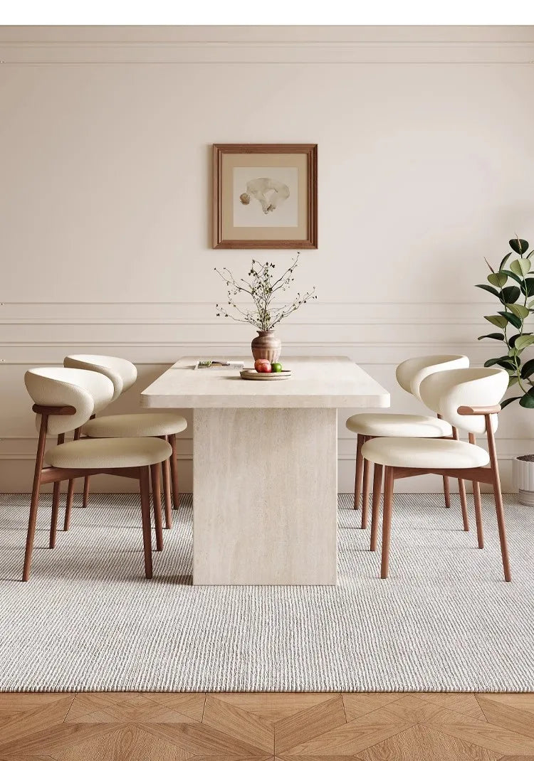 Table à manger sur mesure style mid-century – Plateau travertin, chaises bois rembourrées, ensemble salle à manger